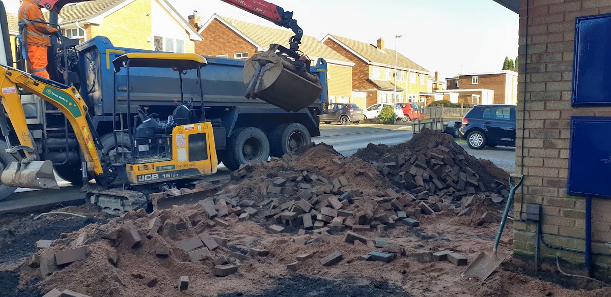 Base & drainage stage of a resin driveway installation